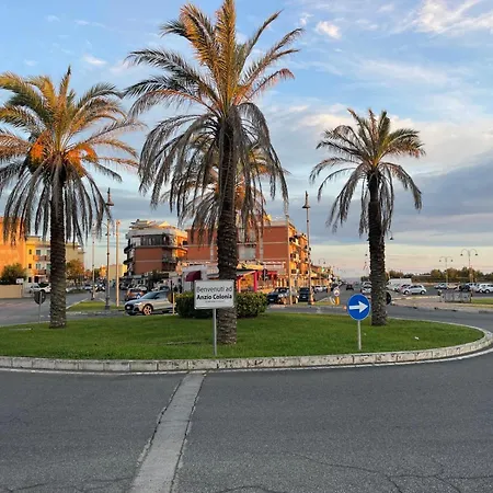 Columbus' House - Sea View Apartamento Anzio