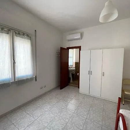 Columbus' House - Sea View Appartement Anzio